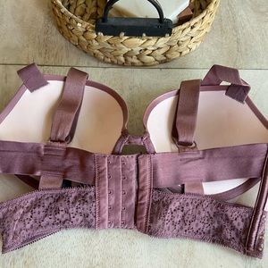 Victoria’s Secret push-up bra💜